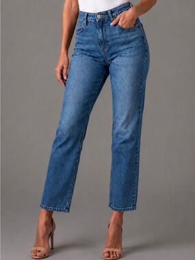 Good American Good Legs Straight Jeans Medium Wash Size 14/32